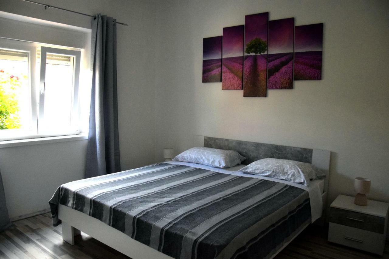 Apartman Ana Apartment Sali Exterior photo